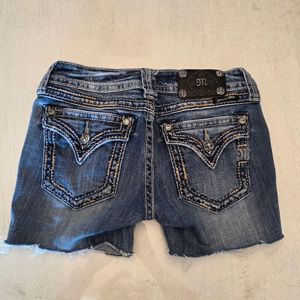 Miss Me Women's Denim Cut Off Jean Shorts Flap Pockets SZ 26 Y2K Stretch